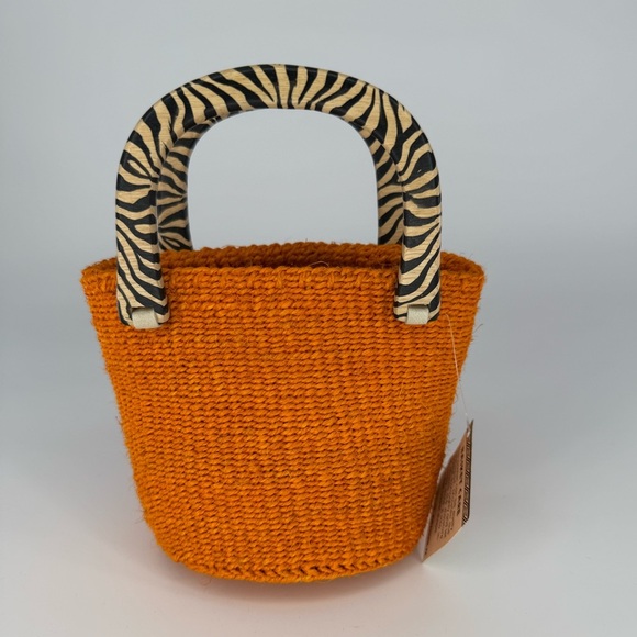 NWT Handwoven Bolga basket or bag in Sisal Orange and Zebra Combo - Picture 11 of 13